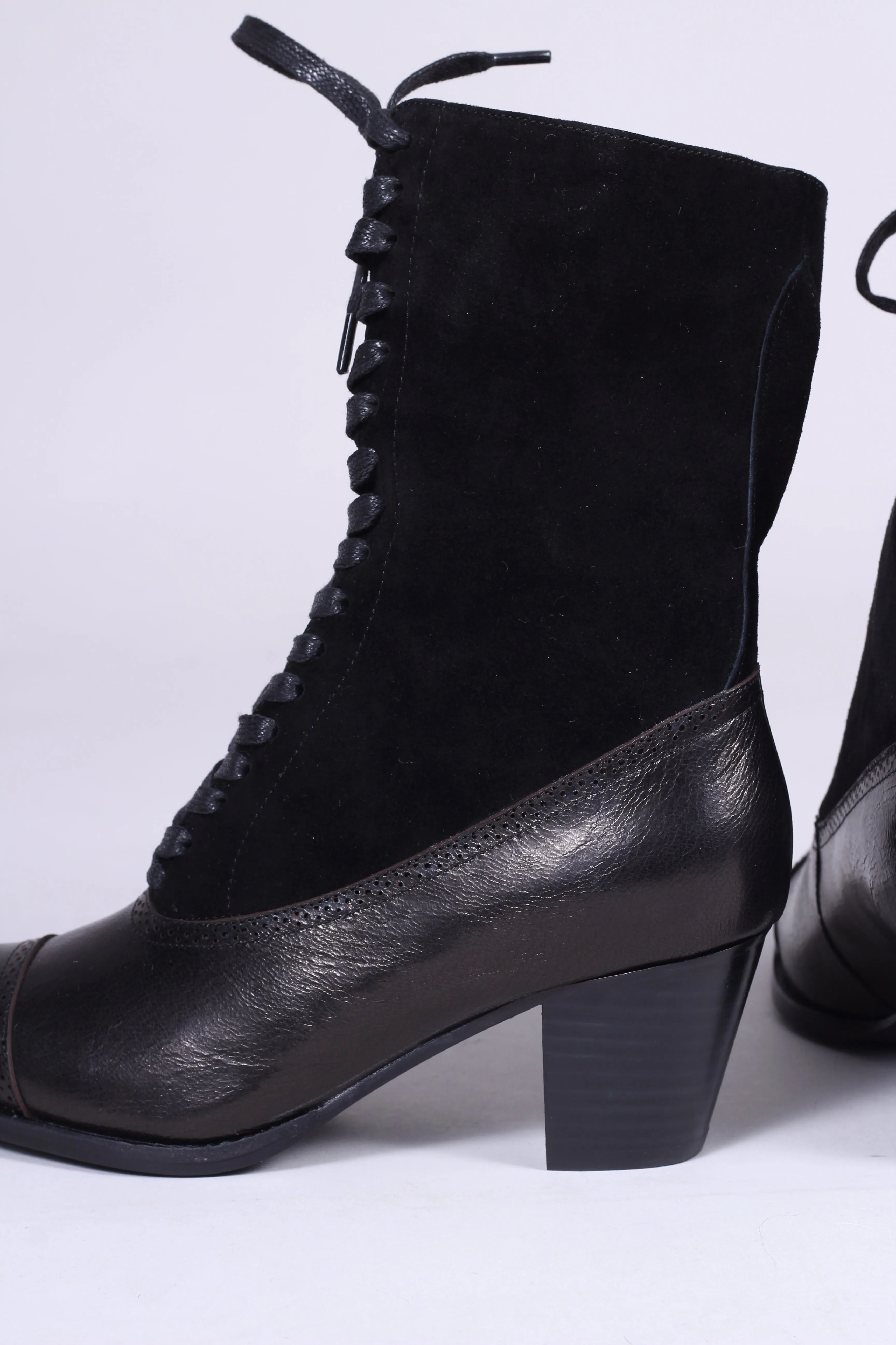 1900s Edwardian Style Boots - black - Victoria
