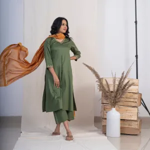 Akiso Green V Neck Single Pleat Kurta With Palazzo And Gold Dupatta (Set of 3)
